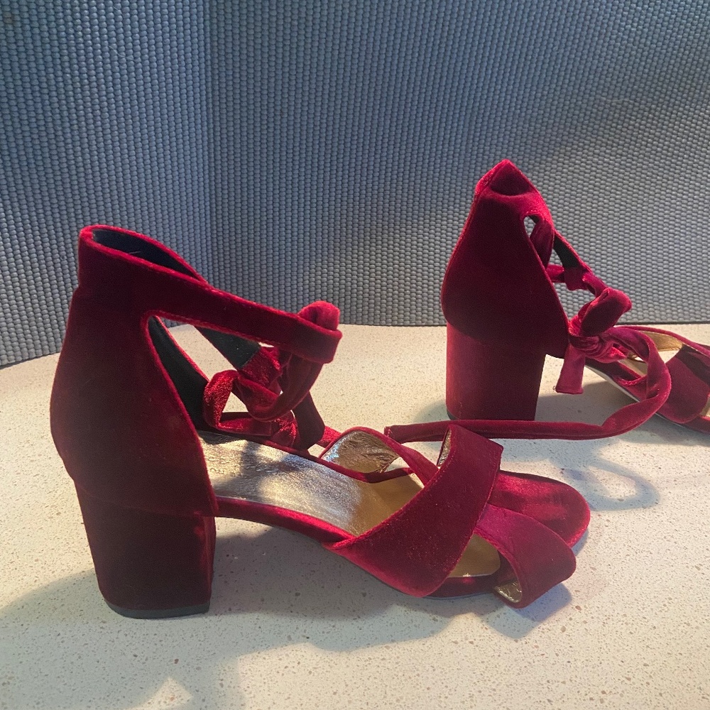 Forever Soles passion low heels Ruby Size 9